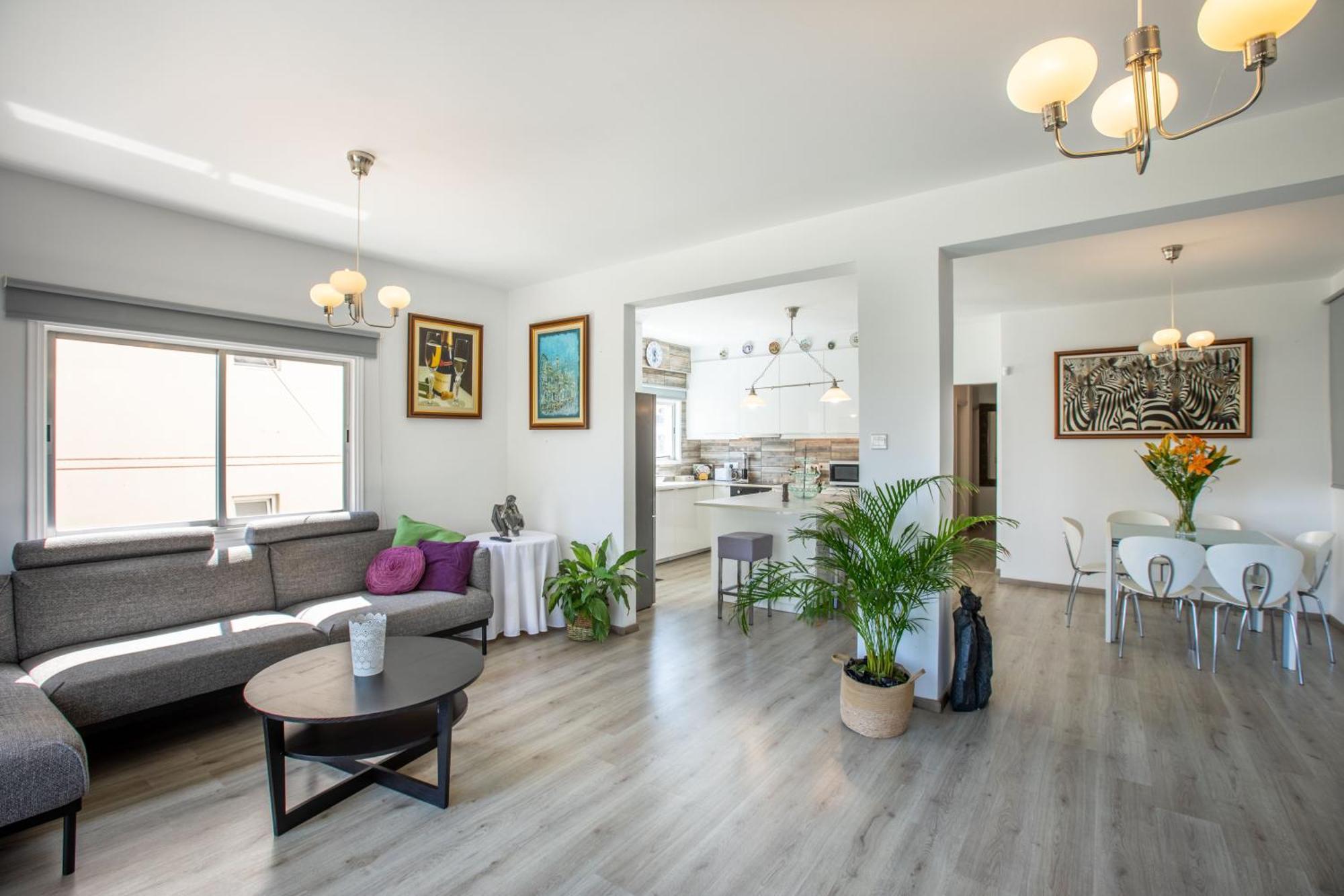 Neapolis Residence Spacious Quiet Near Beach Лимасол Экстерьер фото